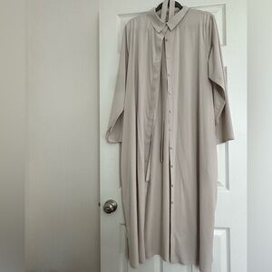 Athleta 1xl Long Beige and White Strip Button-Up Dress with tie belt